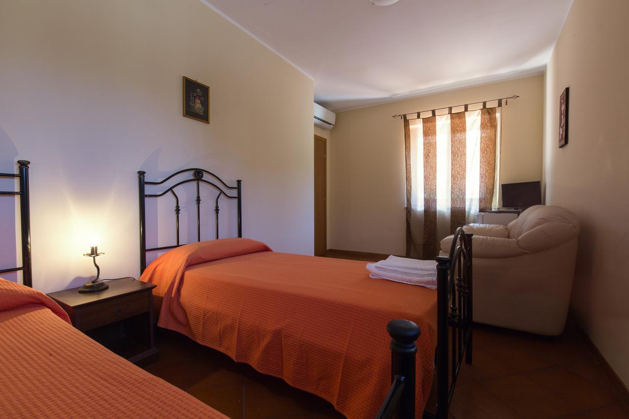 Turismo Rurale Il Sole Villa Sant'Angelo di Brolo Phòng bức ảnh